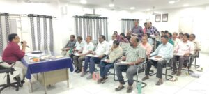 భీమవరంలో జిల్లా పురపాలక సంఘ కమిషనర్లతో RDMA సమీక్ష